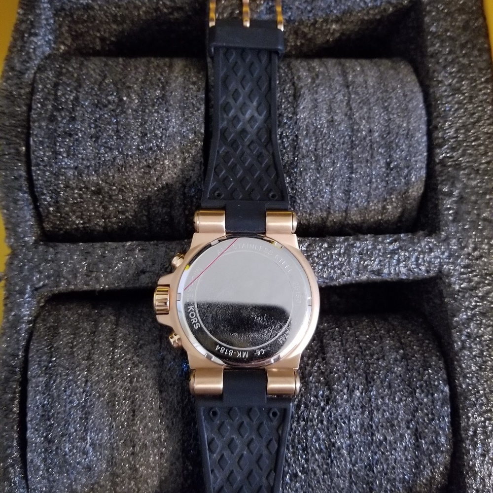 Michael Kors MK8184 Dylan Men's Chronograph Quartz - Picture 2 of 2